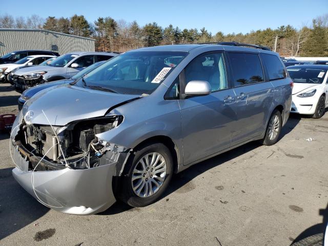 Photo 1 from auction – 2012 TOYOTA SIENNA XLE with VIN 5TDYK3DC3CS183284