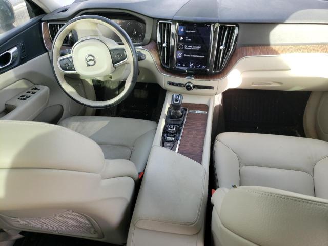 Photo 8 from auction – 2021 VOLVO XC60 T5 MO with VIN YV4102DK8M1827706