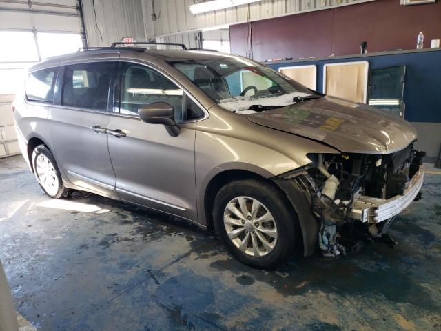 Photo 4 from auction – 2017 CHRYSLER PACIFICA T with VIN 2C4RC1BGXHR704383