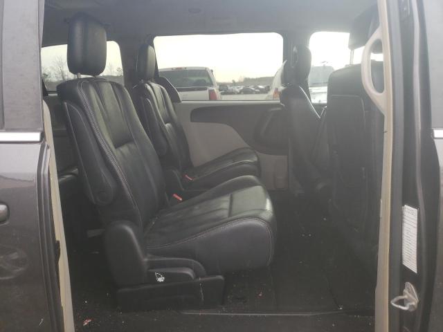 Photo 11 from auction – 2016 CHRYSLER TOWN & COU with VIN 2C4RC1BG7GR245313