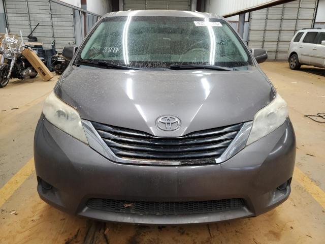 Photo 5 from auction – 2013 TOYOTA SIENNA LE with VIN 5TDKK3DC1DS330158
