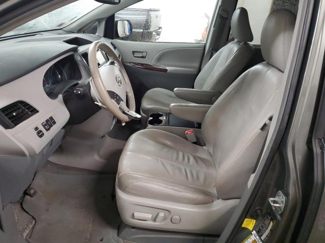 Photo 7 from auction – 2012 TOYOTA SIENNA XLE with VIN 5TDYK3DC1CS238413