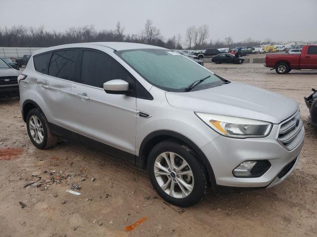 صورة رقم 4 من المزاد - 2017 FORD ESCAPE SE مع VIN 1FMCU0GD1HUC78397