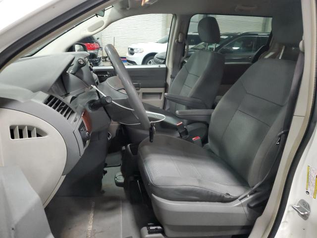 Photo 7 from auction – 2009 CHRYSLER TOWN & COU with VIN 2A8HR44E29R618180