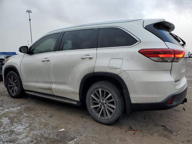Photo 2 from auction – 2018 TOYOTA HIGHLANDER with VIN 5TDKZRFH3JS531028