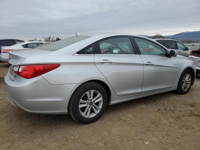 Photo 3 from auction – 2011 HYUNDAI SONATA GLS with VIN 5NPEB4AC5BH279998