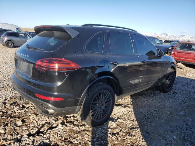 Photo 3 from auction – 2017 PORSCHE CAYENNE with VIN WP1AA2A28HKA81289