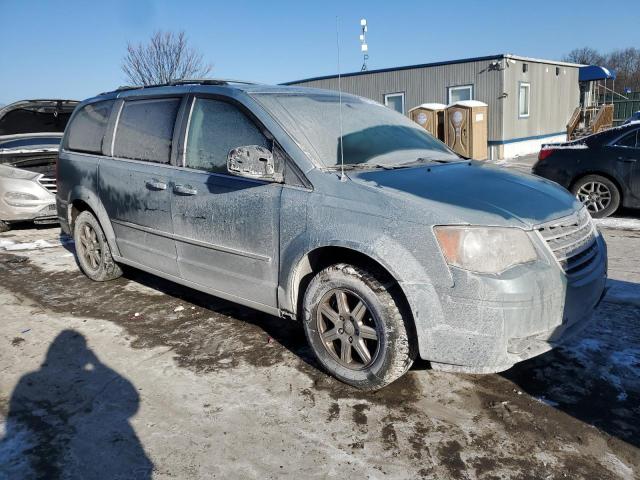 Photo 4 from auction – 2010 CHRYSLER TOWN & COU with VIN 2A4RR8D14AR442280