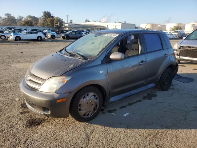 TOYOTA SCION XA 2005 with VIN JTKKT624250118070 - Photo from auction