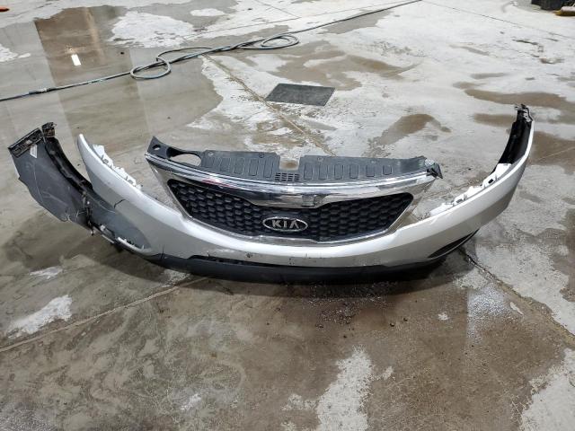 Photo 13 from auction – 2011 KIA SORENTO BA with VIN 5XYKTDA25BG107629