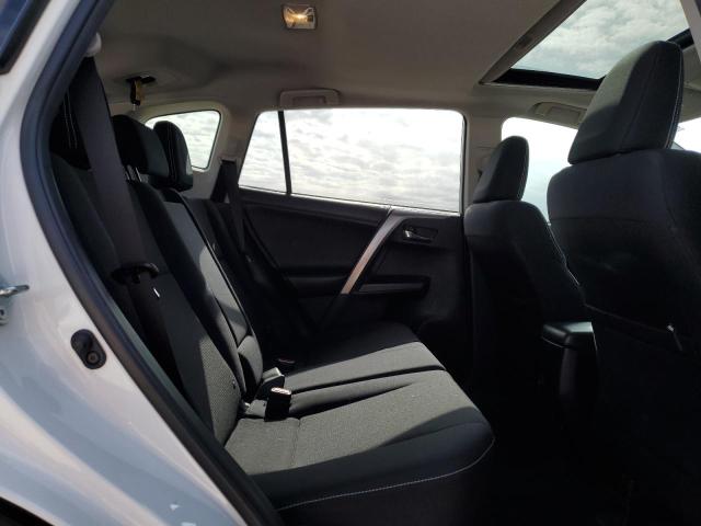Photo 11 from auction – 2017 TOYOTA RAV4 XLE with VIN JTMWFREV4HJ149745