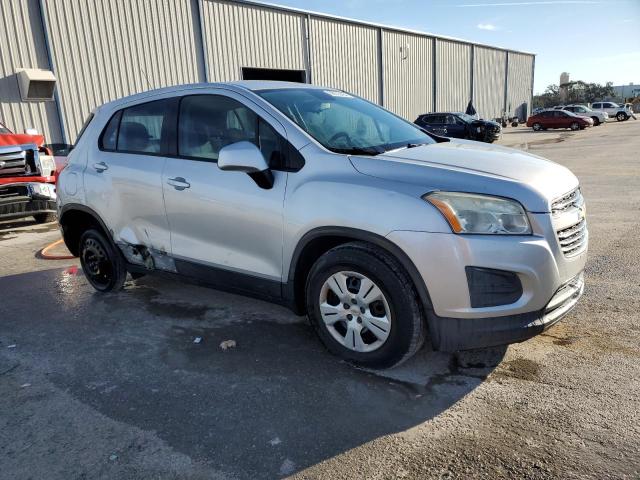 Zdjęcie 4 z aukcji – 2015 CHEVROLET TRAX LS z VIN 3GNCJKSB9FL217795