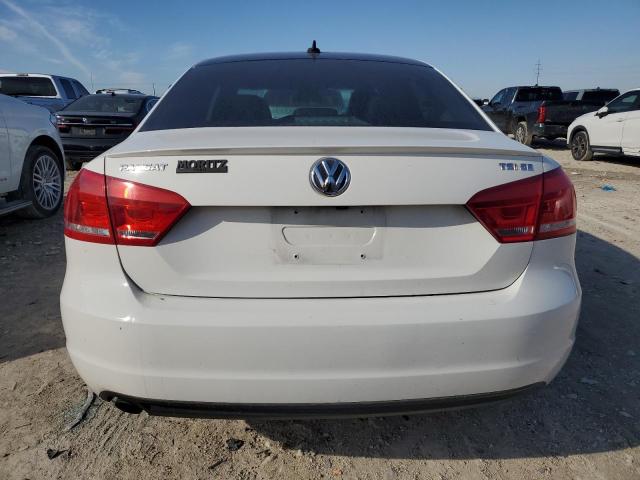 Photo 6 from auction – 2015 VOLKSWAGEN PASSAT SE with VIN 1VWBS7A30FC063513