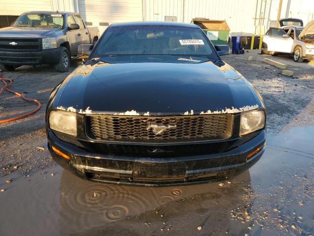 Photo 5 from auction – 2005 FORD MUSTANG with VIN 1ZVFT80N555171913