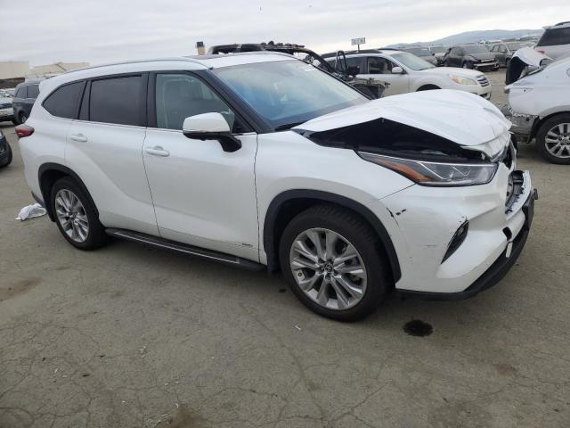 Photo 4 from auction – 2023 TOYOTA HIGHLANDER with VIN 5TDXBRCH2PS592040
