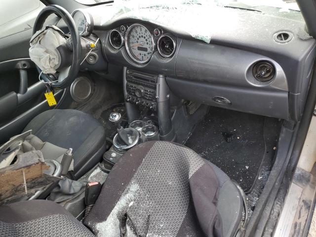 Photo 8 from auction – 2006 MINI COOPER with VIN WMWRC335X6TK70784