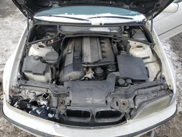 Photo 11 from auction – 2003 BMW 325 XI with VIN WBAEU33453PF58366