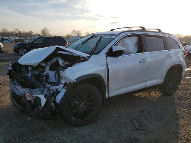 TOYOTA HIGHLANDER 2019 with VIN 5TDJZRFH6KS591060 - Photo from auction