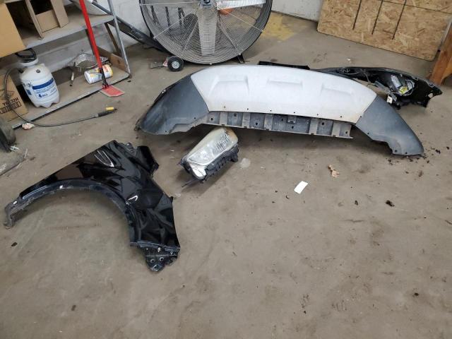 Photo 13 from auction – 2017 FORD ESCAPE SE with VIN 1FMCU9G99HUE73471