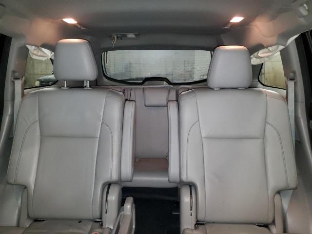 Photo 10 from auction – 2018 TOYOTA HIGHLANDER with VIN 5TDJZRFH2JS813866