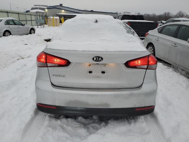 Photo 6 from auction – 2018 KIA FORTE LX with VIN 3KPFL4A74JE193847