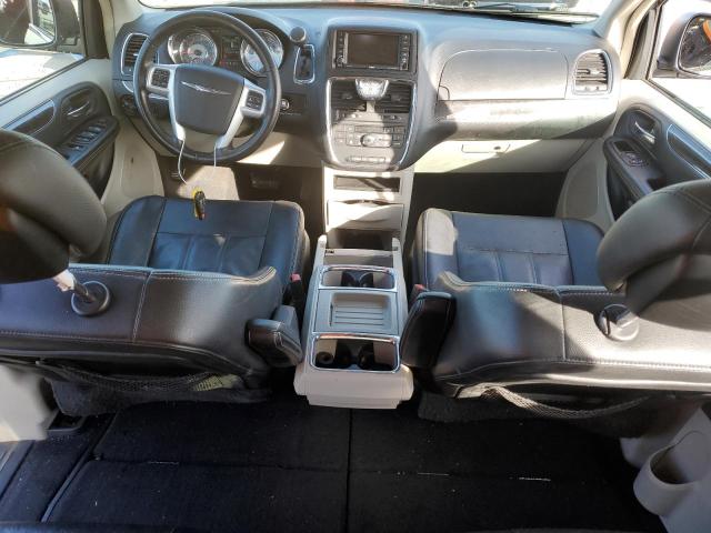 Photo 8 from auction – 2015 CHRYSLER TOWN & COU with VIN 2C4RC1BG8FR678041