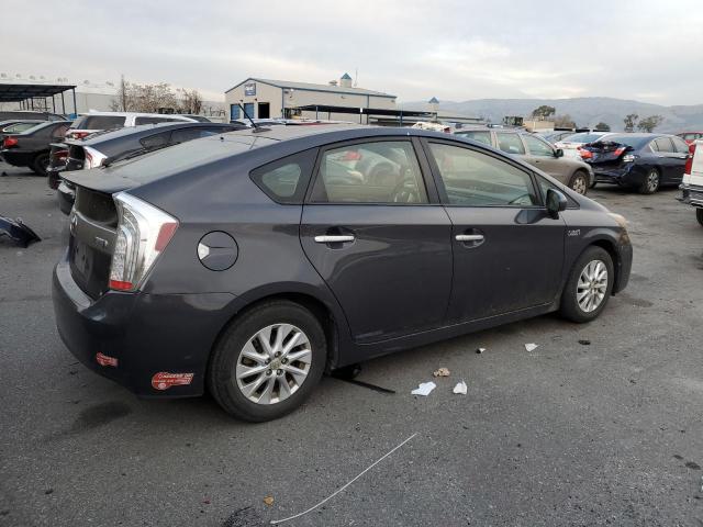 Photo 3 from auction – 2015 TOYOTA PRIUS PLUG with VIN JTDKN3DP2F3069198