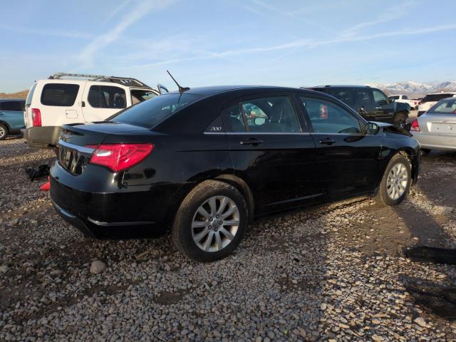 Photo 3 from auction – 2013 CHRYSLER 200 TOURIN with VIN 1C3CCBBB0DN584976
