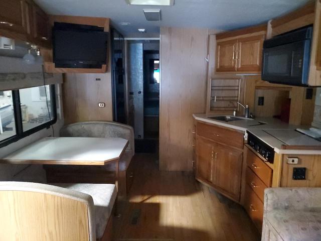 Photo 6 from auction – 2000 WINNEBAGO CHIEFTAIN with VIN 3FCNF53S9YJA03858