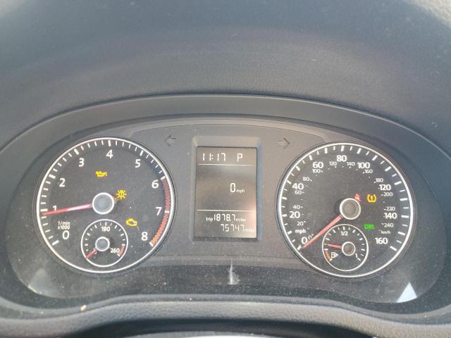 Photo 9 from auction – 2015 VOLKSWAGEN PASSAT S with VIN 1VWAT7A37FC094881