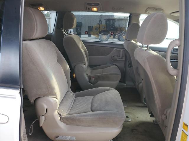 Photo 10 from auction – 2009 TOYOTA SIENNA CE with VIN 5TDZK23C09S282234