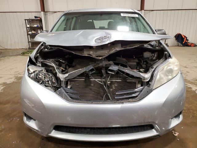 Photo 5 from auction – 2011 TOYOTA SIENNA with VIN 5TDZK3DCXBS049911