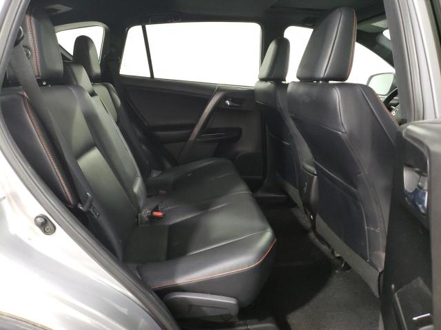 Photo 10 from auction – 2017 TOYOTA RAV4 SE with VIN 2T3JFREV8HW612398