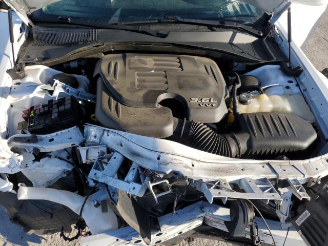 Photo 11 from auction – 2017 CHRYSLER 300 LIMITE with VIN 2C3CCAAG1HH577461