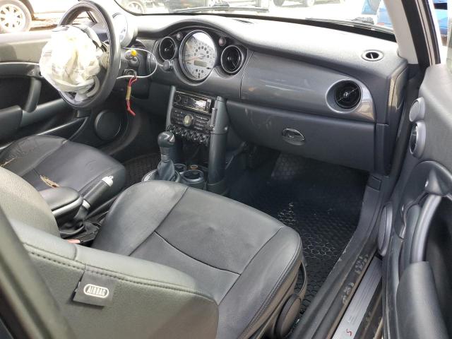 Photo 8 from auction – 2006 MINI COOPER S with VIN WMWRE33506TJ39535