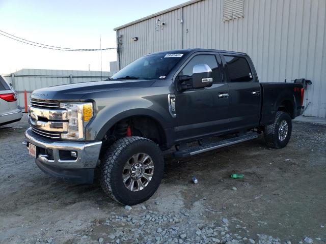صورة رقم 1 من المزاد - 2017 FORD F250 SUPER مع VIN 1FT7W2B68HEE61603