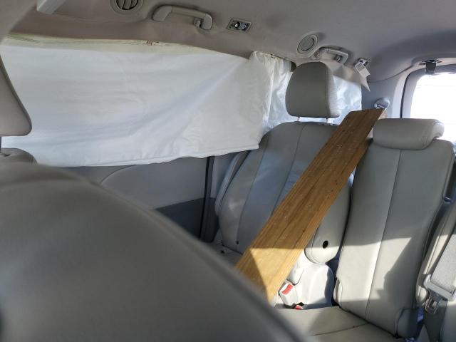 Photo 11 from auction – 2013 TOYOTA SIENNA XLE with VIN 5TDYK3DC0DS337113