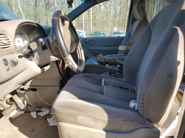 Photo 7 from auction – 2002 CHRYSLER TOWN & COU with VIN 2C8GP74L22R503107