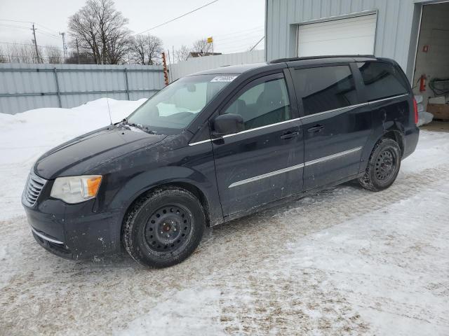 Photo 1 from auction – 2015 CHRYSLER TOWN & COU with VIN 2C4RC1CG3FR503954
