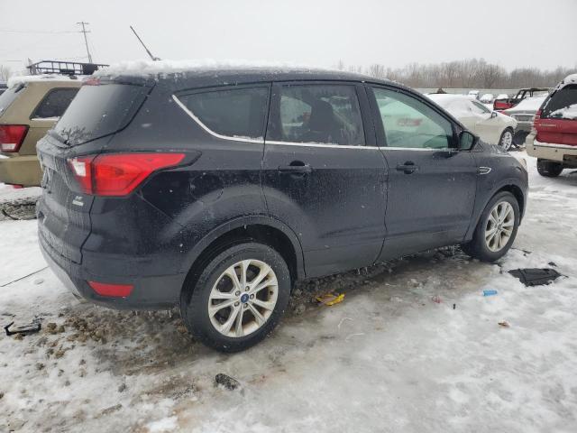 Photo 3 from auction – 2019 FORD ESCAPE SE with VIN 1FMCU0GD5KUA52614