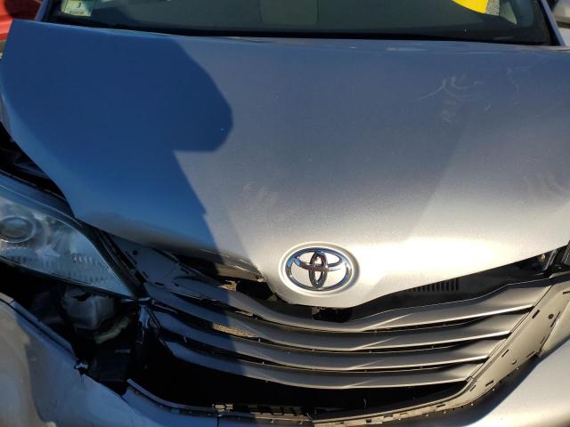 Photo 12 from auction – 2013 TOYOTA SIENNA XLE with VIN 5TDDK3DC1DS070191