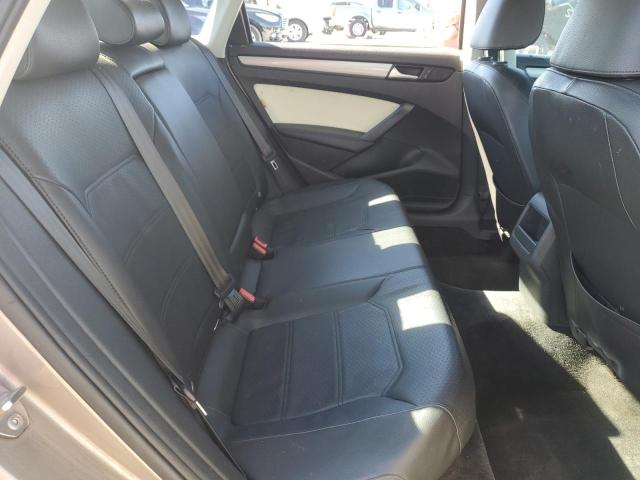Photo 10 from auction – 2015 VOLKSWAGEN PASSAT S with VIN 1VWAT7A34FC087113