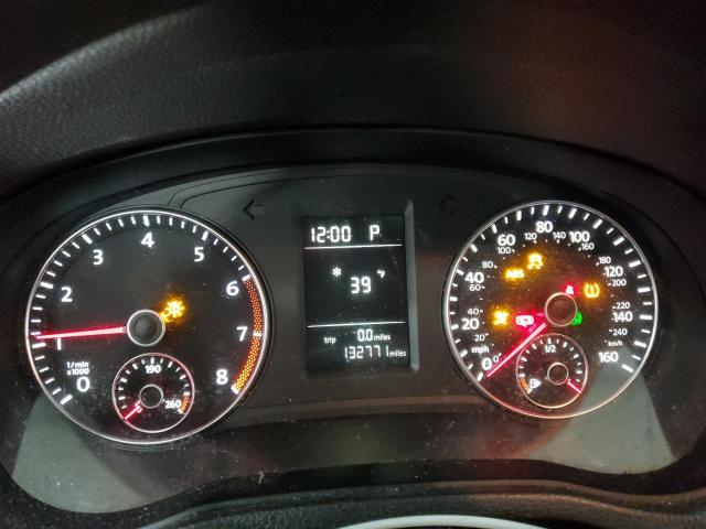 Photo 9 from auction – 2012 VOLKSWAGEN PASSAT S with VIN 1VWAP7A32CC024320