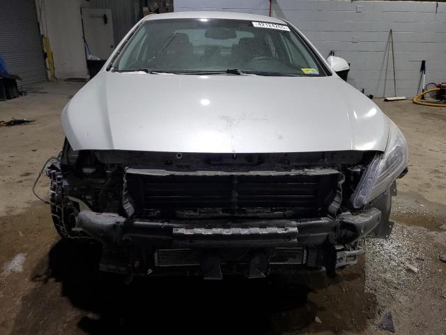 Photo 5 from auction – 2016 HYUNDAI SONATA HYB with VIN KMHE24L17GA015560