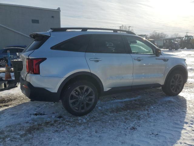 Photo 3 from auction – 2022 KIA SORENTO EX with VIN 5XYRHDLF5NG143194