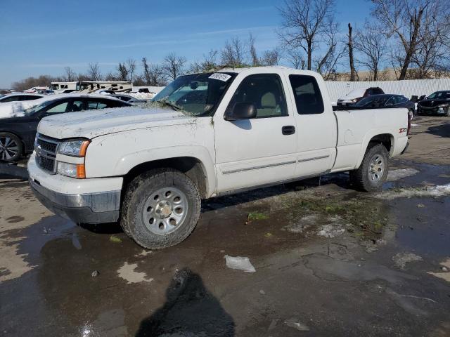 CHEVROLET SILVERADO 2006 with VIN 1GCEK19B26Z165384 - Photo from auction