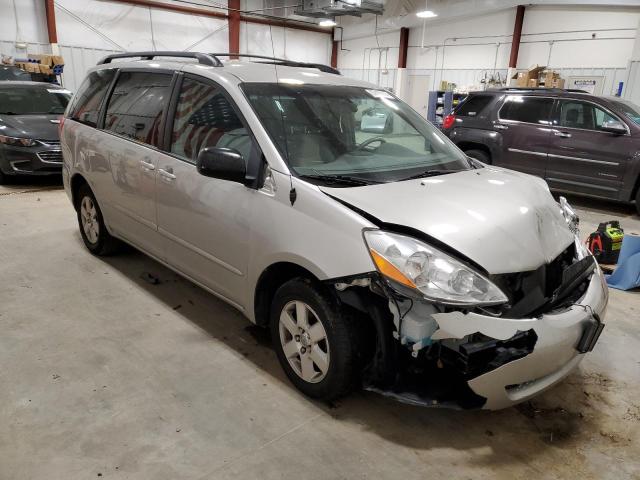 Photo 4 from auction – 2010 TOYOTA SIENNA CE with VIN 5TDKK4CC4AS311560