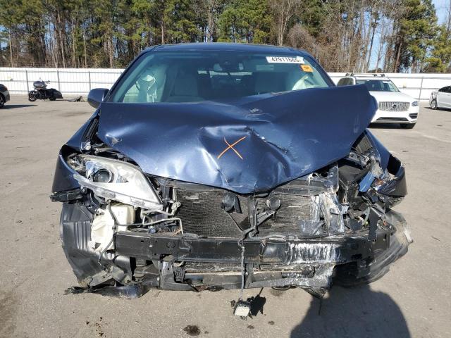 Photo 5 from auction – 2018 TOYOTA SIENNA LE with VIN 5TDKZ3DC0JS905390