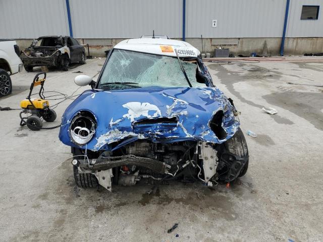 Photo 5 from auction – 2006 MINI COOPER S with VIN WMWRE33556TL20338