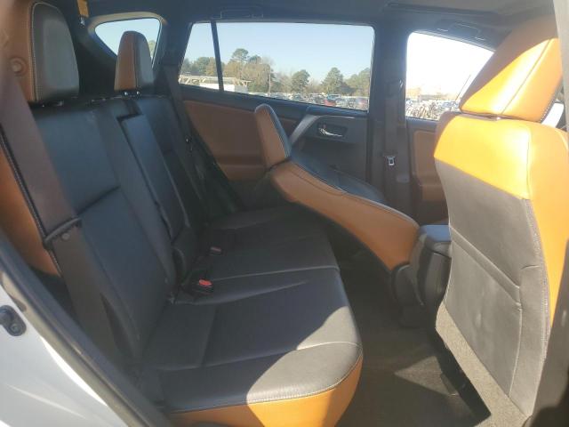 Photo 11 from auction – 2016 TOYOTA RAV4 SE with VIN JTMNFREV5GJ076511